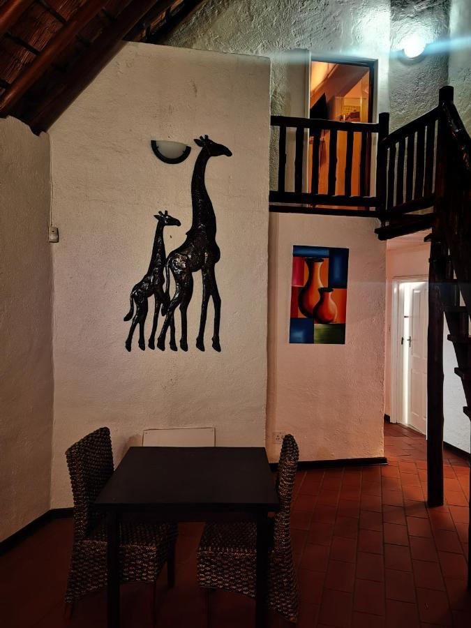 Libra Lodge Сэндтон Экстерьер фото