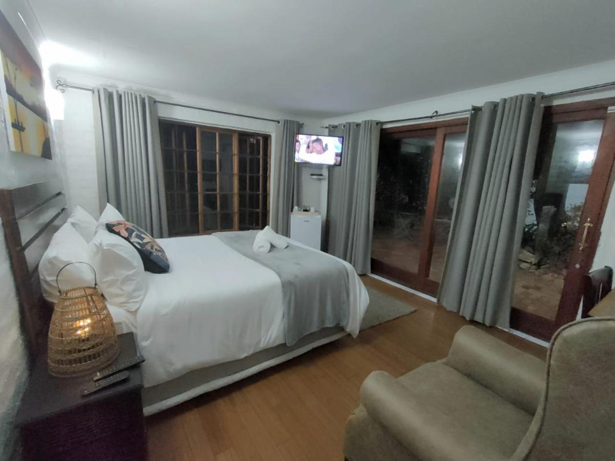 Libra Lodge Сэндтон Экстерьер фото