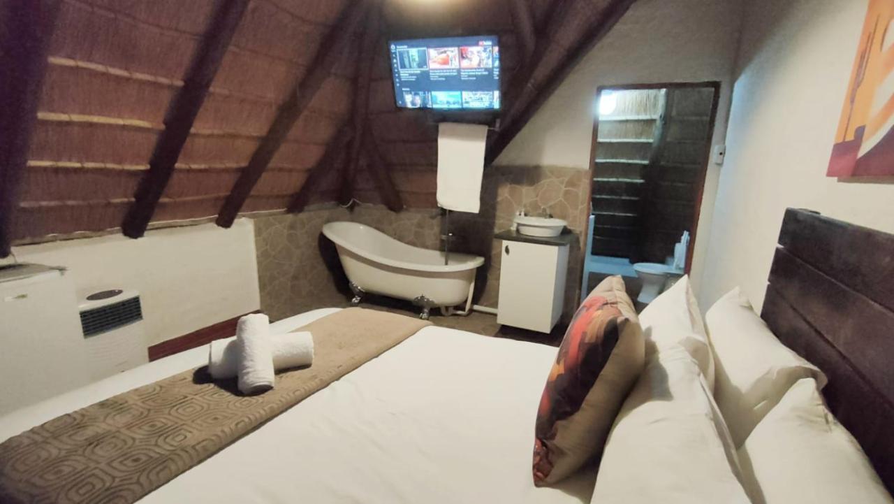 Libra Lodge Сэндтон Экстерьер фото